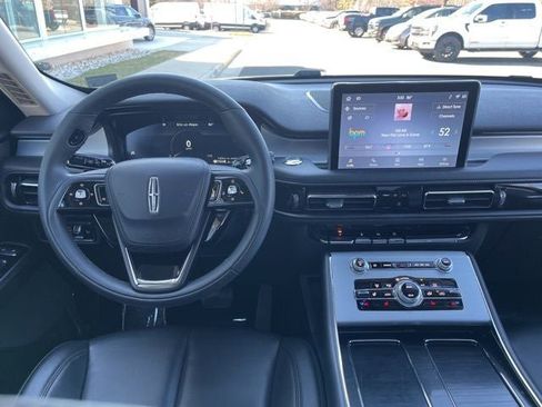 Certified 2024 Lincoln Aviator AWD w/ Premium Package image 18