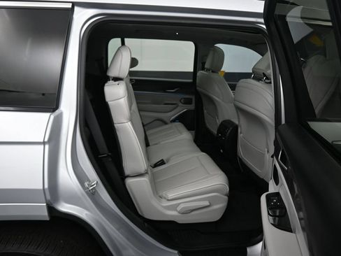 Used 2021 Jeep Grand Cherokee L Overland w/ MOPAR Finishing Package AWD/4WD image 50
