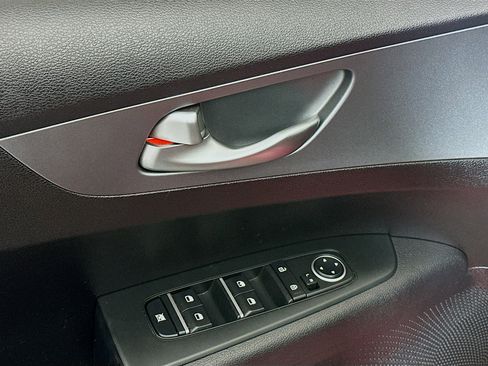 Used 2021 Kia Forte LXS image 15