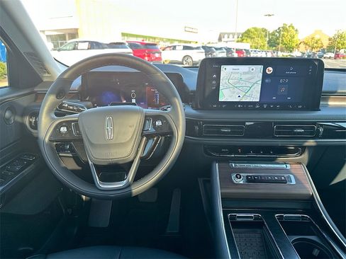 Used 2025 Lincoln Aviator Reserve w/ Illumination Package image 19