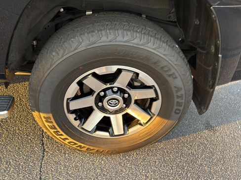 Certified 2023 Toyota 4Runner TRD Off-Road Premium w/ Moonroof Package image 34