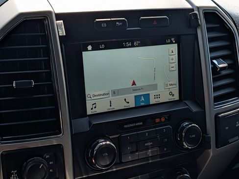 Used 2019 Ford F250 Lariat w/ Lariat Ultimate Package image 34