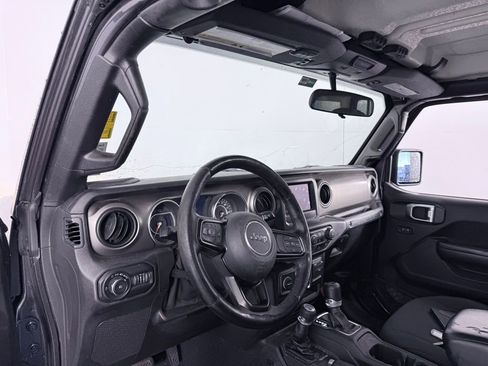 Used 2019 Jeep Wrangler Unlimited Sport S image 24