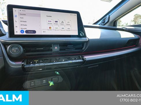 Used 2024 Toyota Prius Prime Premium w/ Advanced Technology Package image 32