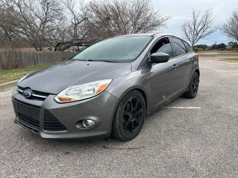 Used 2012 Ford Focus SE image 3