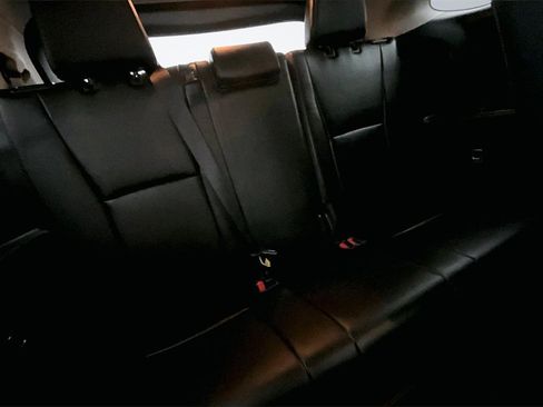 Used 2022 Toyota Highlander Platinum image 28