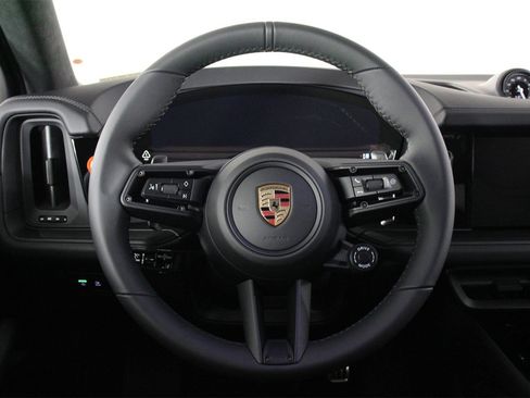 New 2026 Porsche Cayenne GTS image 12