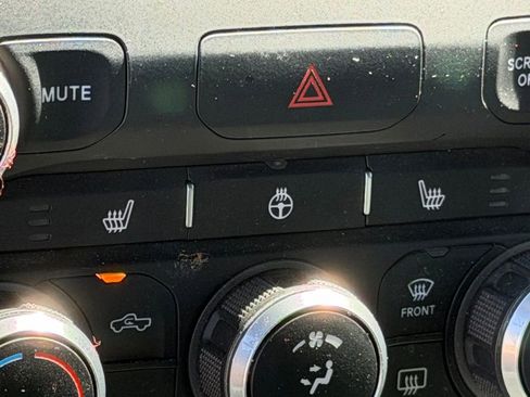 Used 2019 RAM 1500 Big Horn image 29