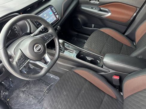 Used 2024 Nissan Kicks SR FWD image 7