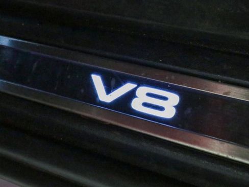 Used 2023 Land Rover Defender 110 V8 image 15