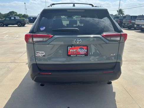 Used 2023 Toyota RAV4 XLE w/ Convenience Package FWD image 5