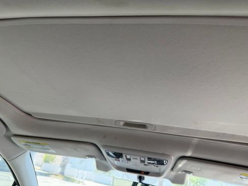 Used 2019 Subaru Outback 2.5i Limited AWD/4WD image 20