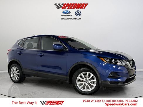 Used 2022 Nissan Rogue Sport S image 1