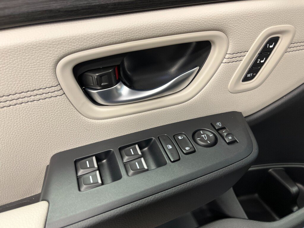 New 2026 Honda Pilot Touring image 13