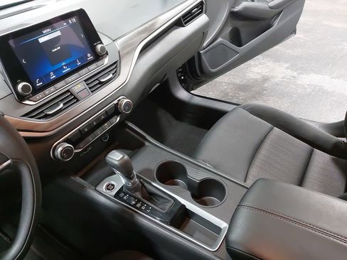 Certified 2025 Nissan Altima 2.5 SV image 22