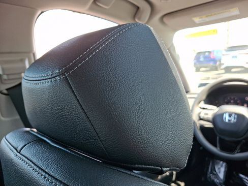 Used 2023 Honda Accord EX image 9