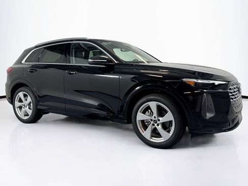 New 2025 Audi Q5 Prestige image 3