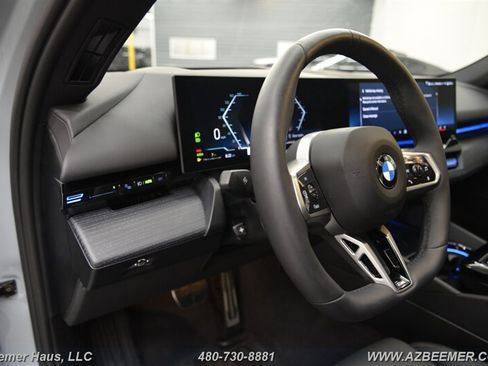 Used 2026 BMW 530i w/ M Sport Package RWD image 33