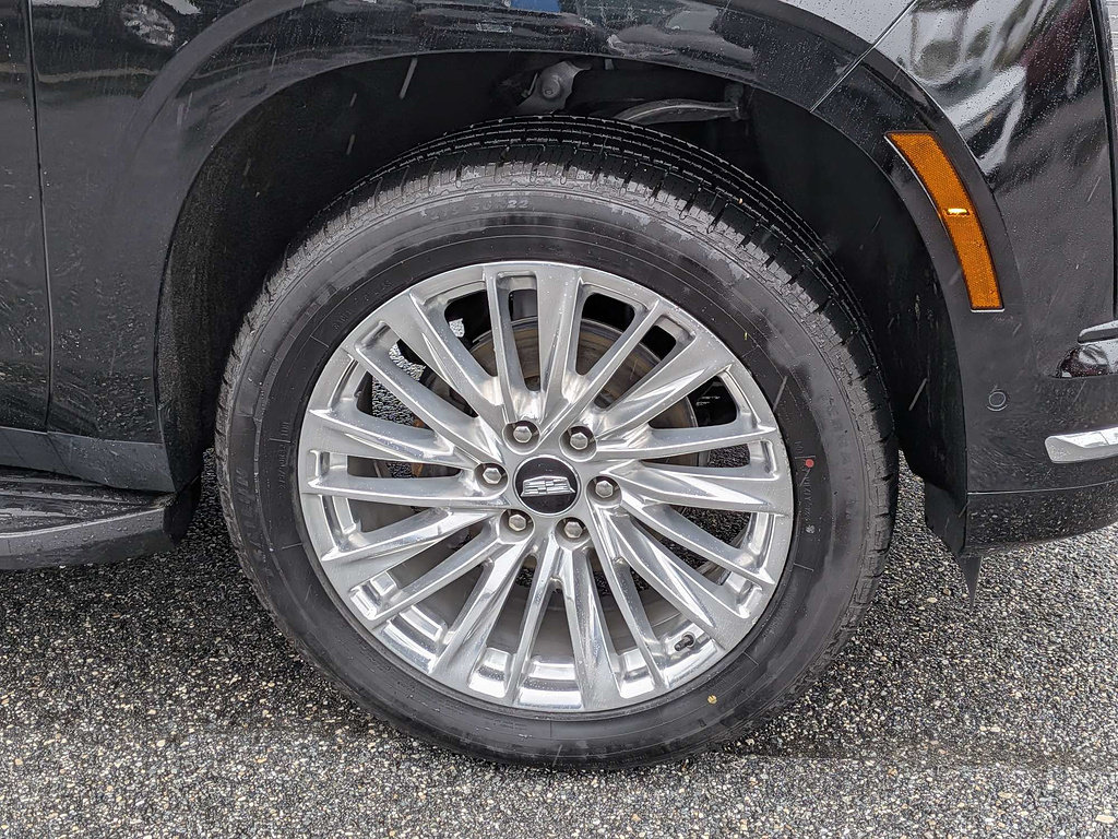 Certified 2025 Cadillac Escalade Premium Luxury AWD/4WD image 39