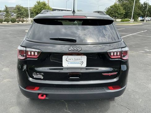 Used 2022 Jeep Compass Trailhawk AWD/4WD image 4