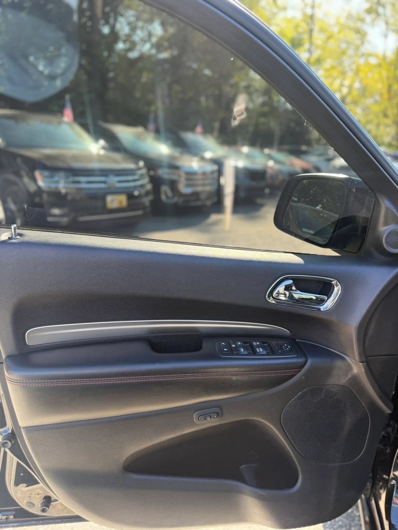 Used 2014 Dodge Durango R/T w/ Trailer Tow Group IV AWD/4WD image 33
