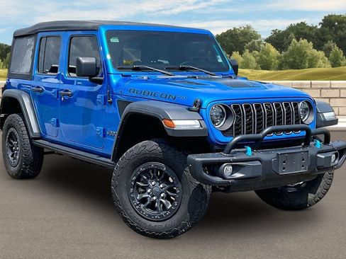 Used 2023 Jeep Wrangler Unlimited Rubicon 4xe AWD/4WD image 2