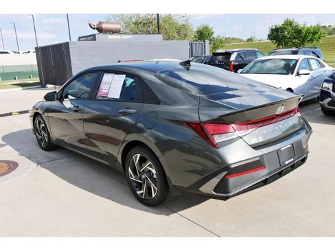 Certified 2025 Hyundai Elantra Sport image 7