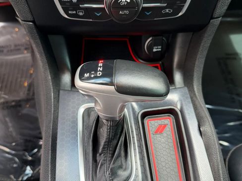 Used 2015 Dodge Charger R/T Scat Pack w/ Technology Group RWD image 28