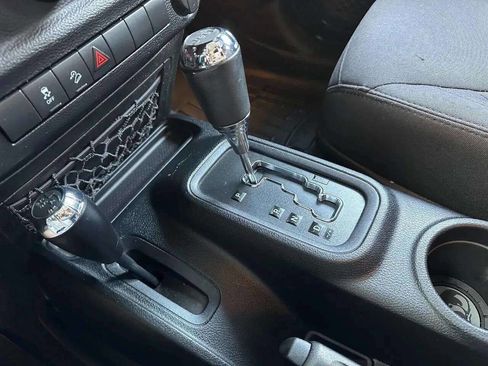 Used 2015 Jeep Wrangler Unlimited Sport w/ Quick Order Package 24S image 24