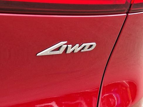 Used 2022 Genesis GV70 2.5T w/ Sport Prestige Package AWD/4WD image 32