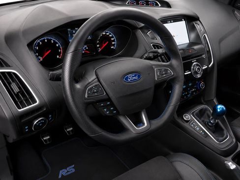 Used 2017 Ford Focus RS AWD/4WD image 26