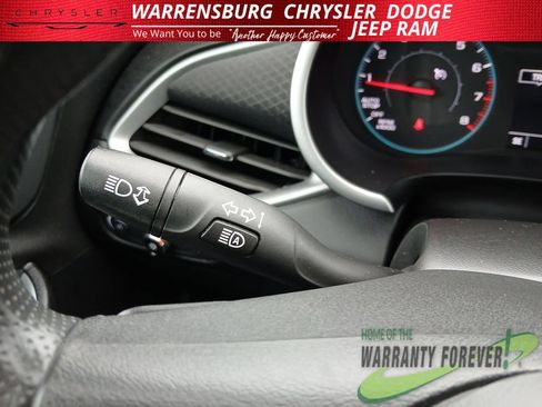 Used 2024 Chevrolet Malibu LT FWD image 17