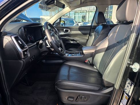 Used 2023 Kia Sorento EX image 14
