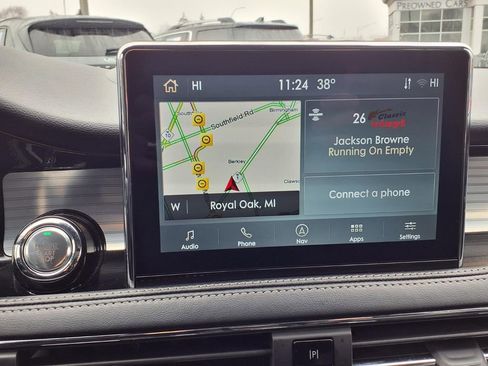 Used 2022 Lincoln Corsair AWD w/ Equipment Group 101A image 11