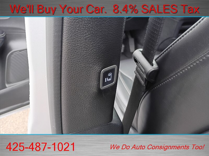 Used 2026 Chrysler Pacifica Select FWD image 29