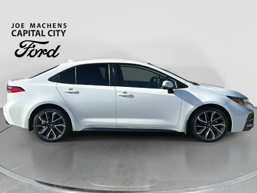 Used 2020 Toyota Corolla SE FWD image 3