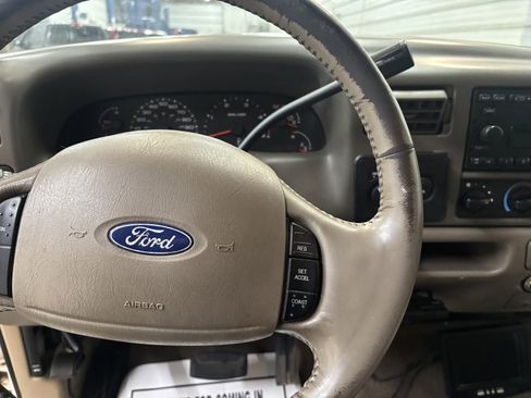 Used 2004 Ford F350 XL image 15