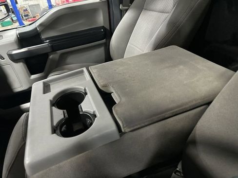 Used 2019 Ford F250 XLT w/ Snow Plow Prep Package image 25