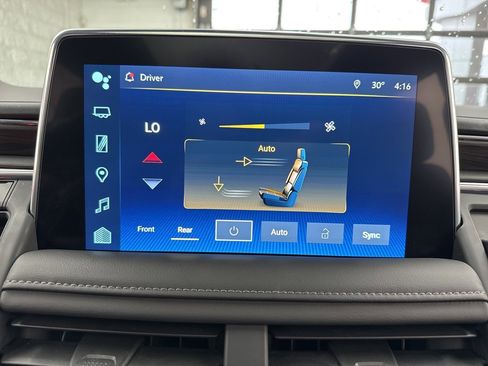 Used 2023 Chevrolet Tahoe Z71 w/ Luxury Package image 31