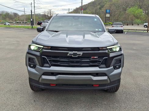 Used 2024 Chevrolet Colorado Z71 w/ Z71 Convenience Package 2 AWD/4WD image 2