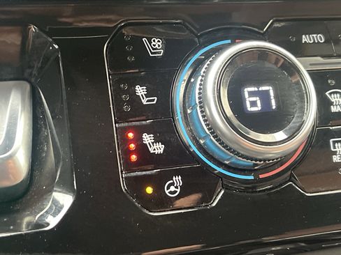 Used 2024 GMC Sierra 1500 Denali Ultimate image 12