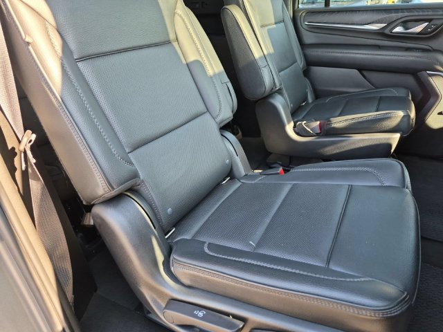 Used 2022 GMC Yukon XL Denali w/ Denali Ultimate Package AWD/4WD image 30