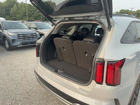 Used 2022 Kia Sorento SX AWD/4WD image 6