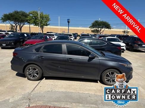 Certified 2024 Kia Forte LXS FWD image 4