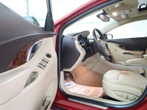 Used 2013 Buick LaCrosse Leather FWD image 9