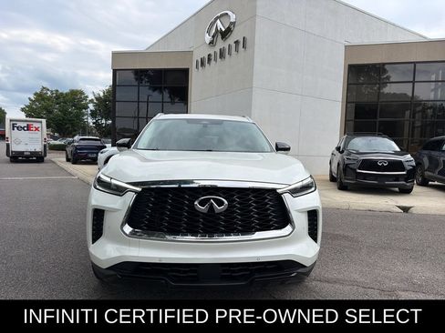 Certified 2023 INFINITI QX60 Luxe w/ Vision Package FWD image 3