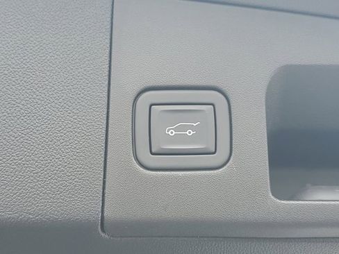Certified 2023 Cadillac XT5 Premium Luxury w/ LPO, Floor Liner Package AWD/4WD image 10