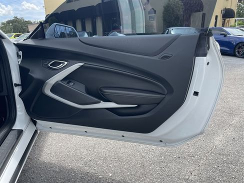 Used 2016 Chevrolet Camaro SS RWD image 34