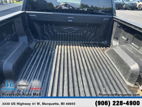 Used 2021 Chevrolet Silverado 1500 LT AWD/4WD image 8