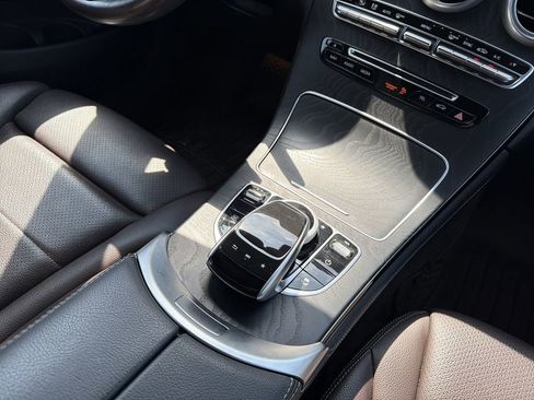 Used 2018 Mercedes-Benz GLC 300 4MATIC image 21
